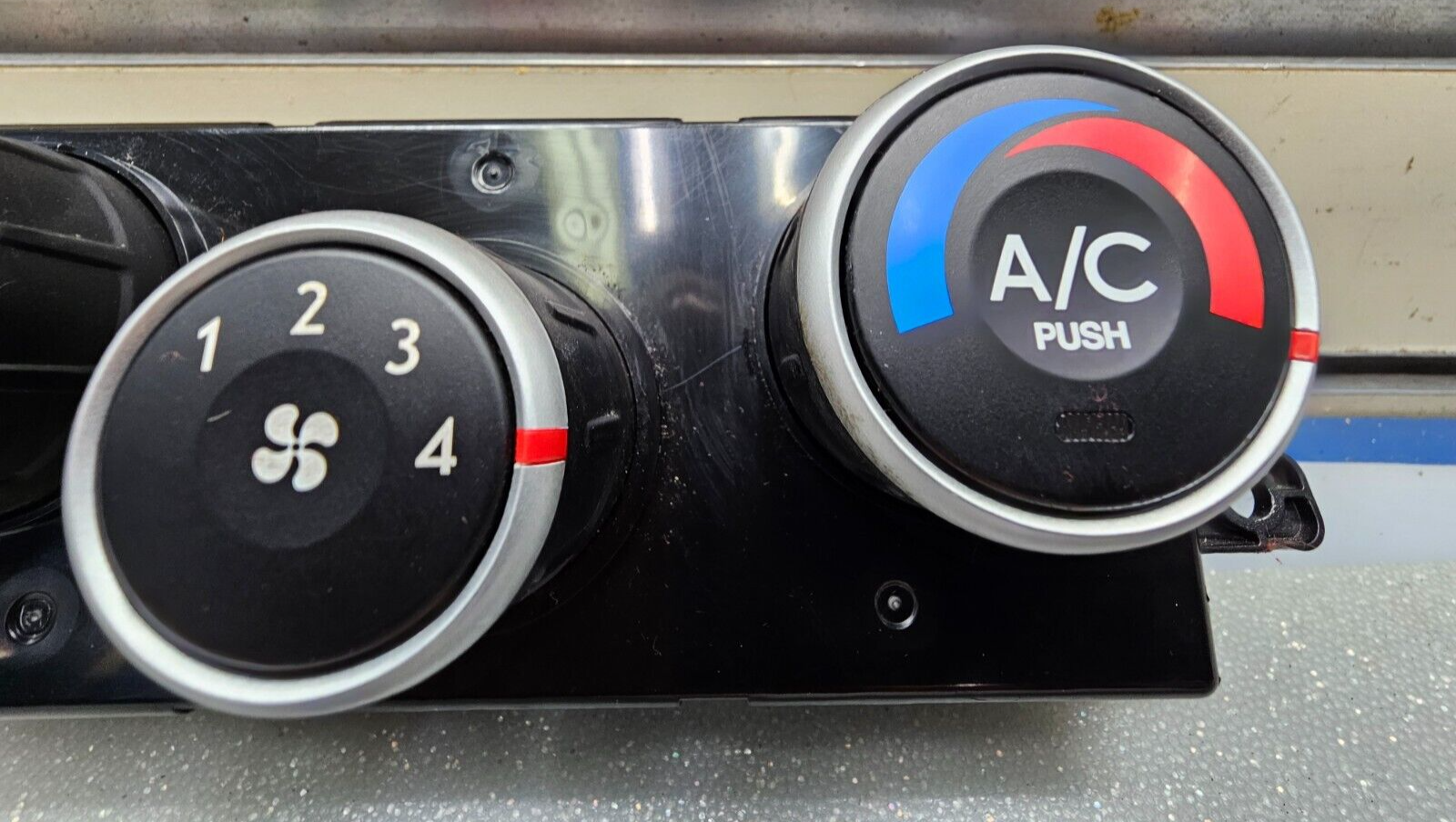 🔥05-09 Hyundai Tucson A/C Heater Dash Temperature Climate Control Switch Panel