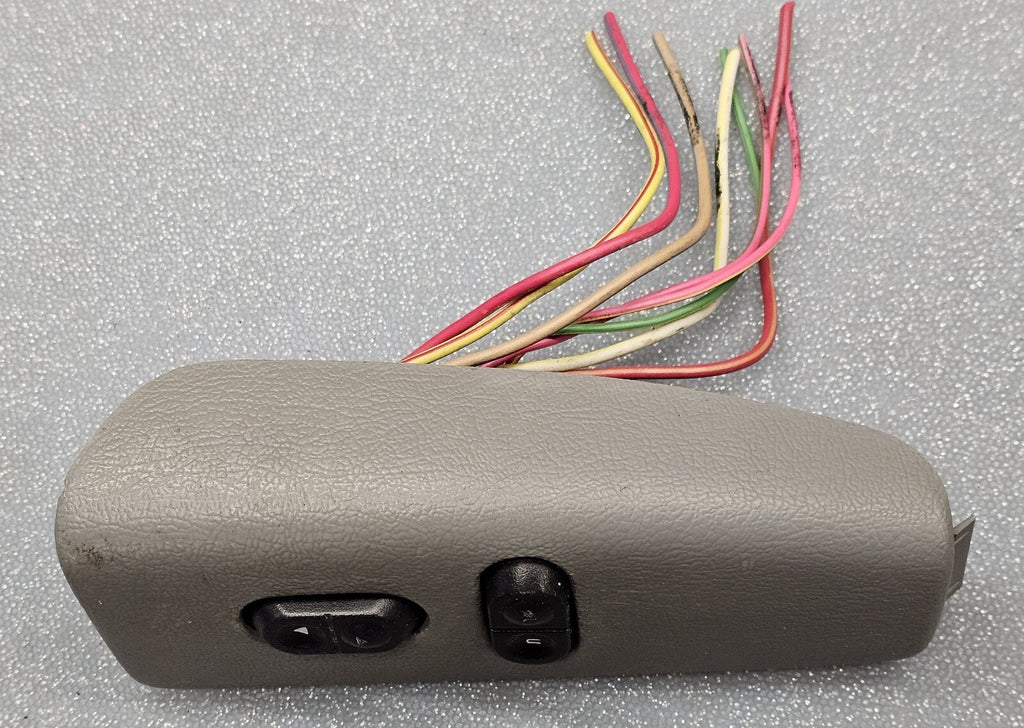 03-08 Ford  E150 E250 Front Right Passenger Door Mirror Window Lock Switch Gray