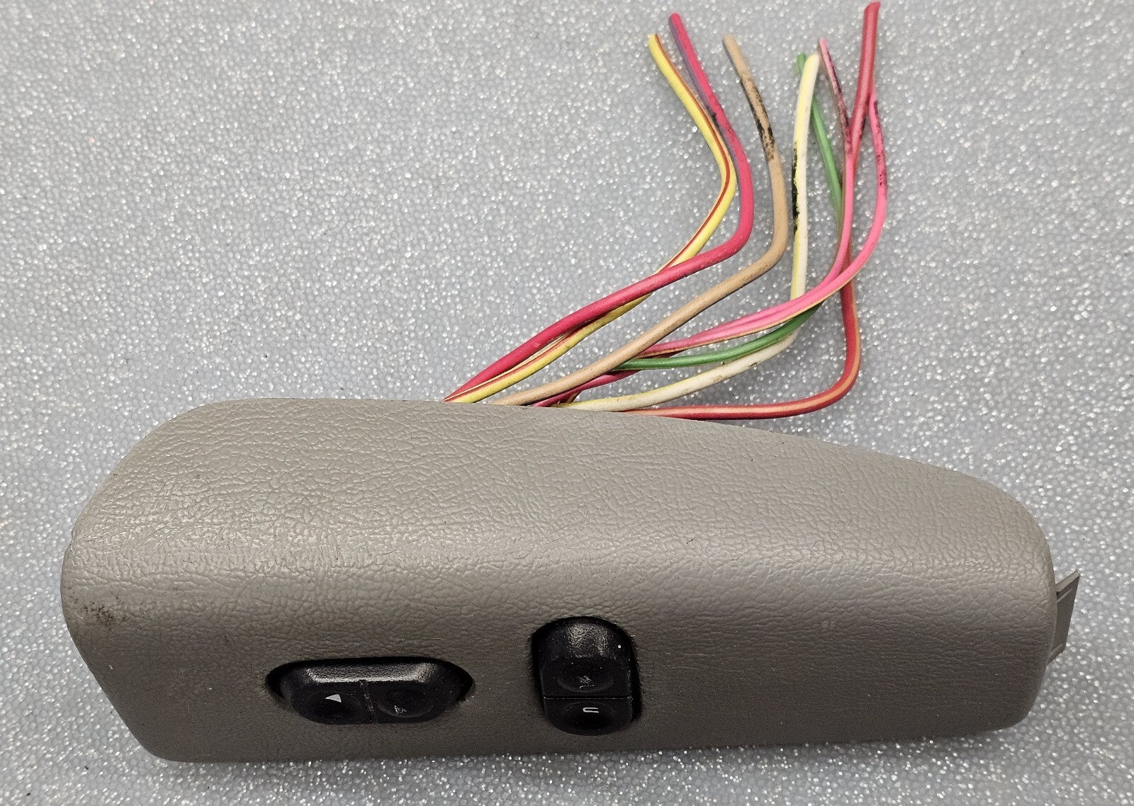 03-08 Ford  E150 E250 Front Right Passenger Door Mirror Window Lock Switch Gray