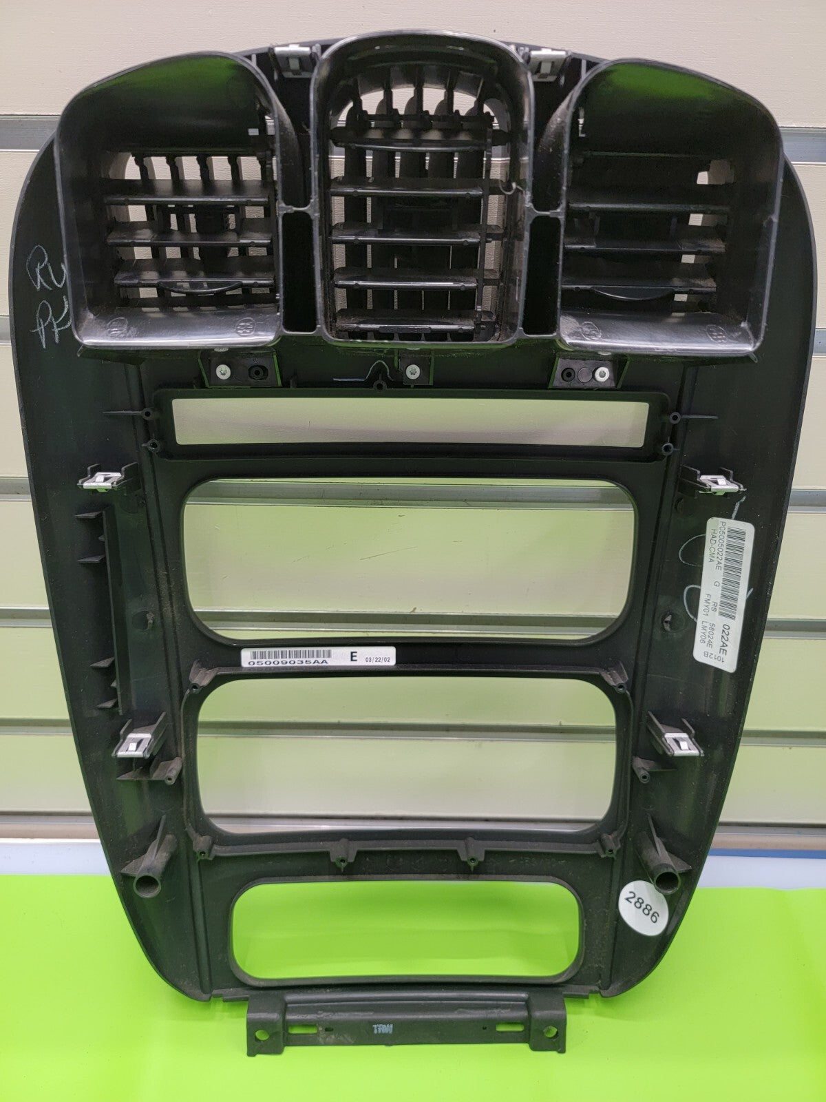 🔥01-07 Dodge Caravan Town & Country dash radio climate TRIM bezel BLACK