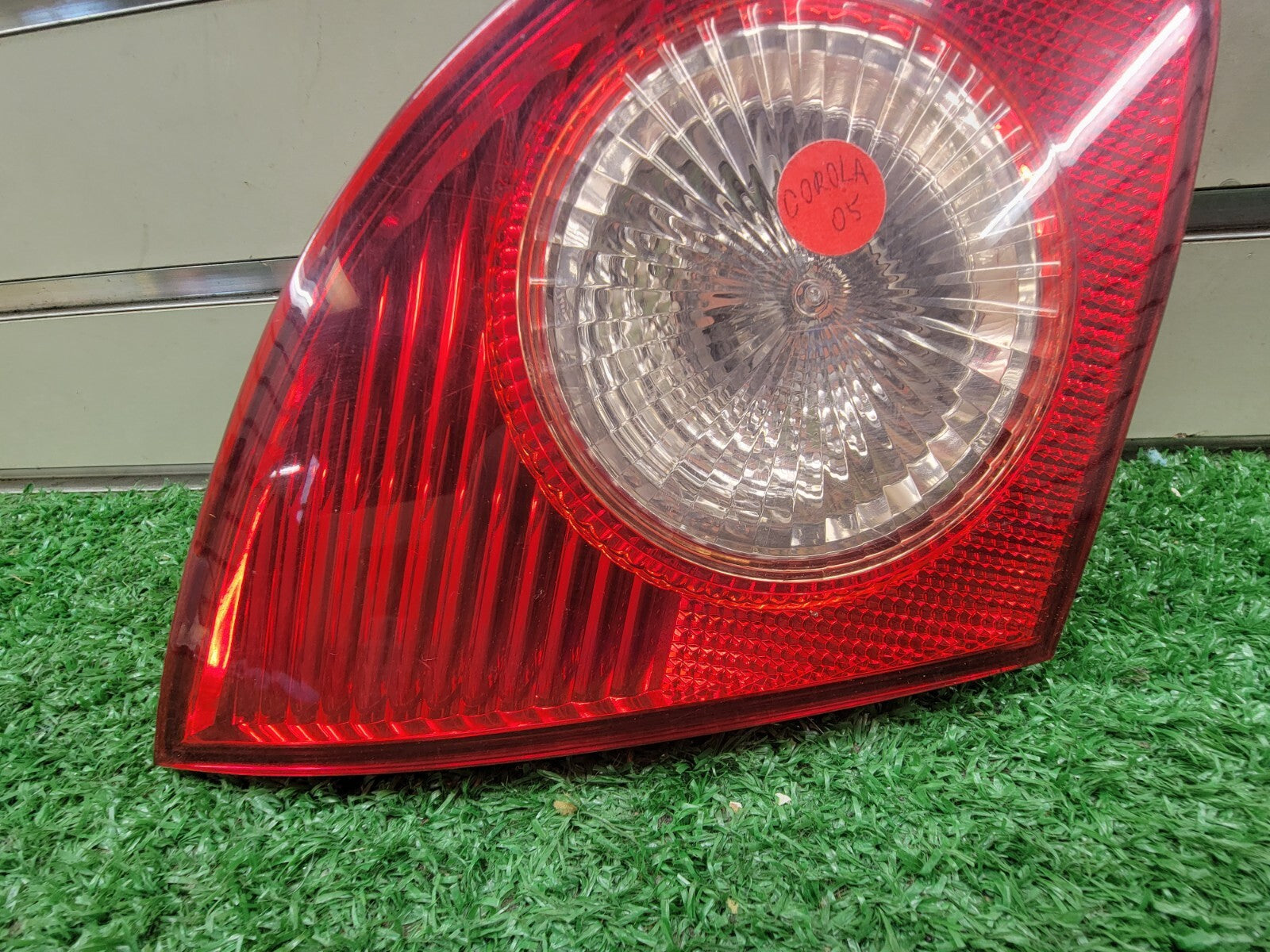 🔥03-08 Toyota Corolla Left Driver Side Tail Light Lamp Assembly Chrome Mounted