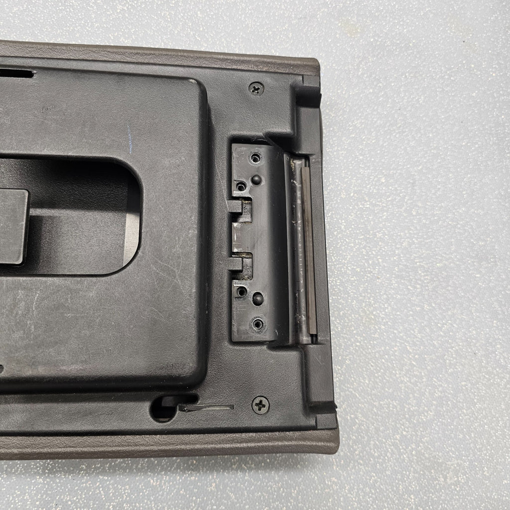 02-05 EXPLORER Mountaineer Center Console Lid Armrest Top Cover Assembly DK TAN