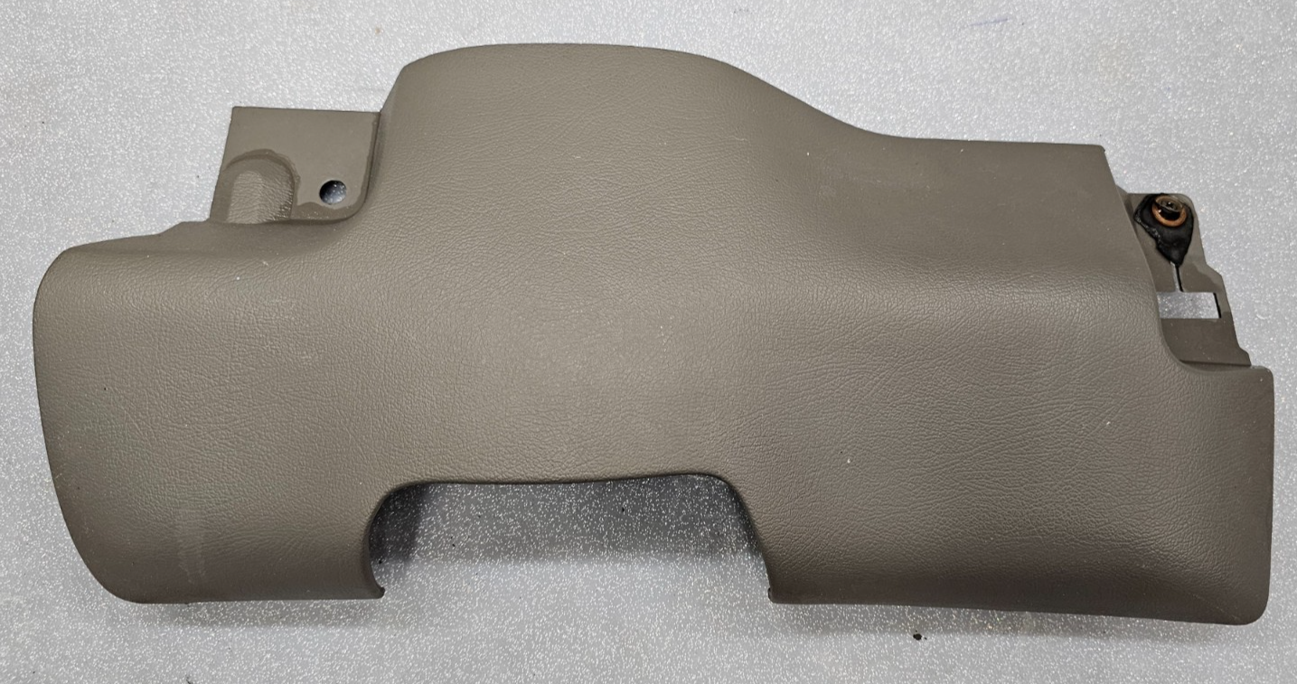 🔥06-11 Mercury Grand Marquis Wheel Column Knee Bolster Under Dash Cover Gray