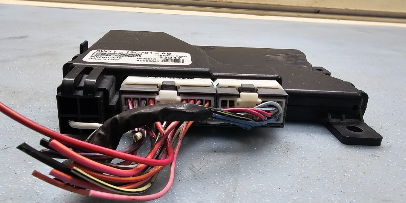 🔥03-04 CROWN VIC GRAND MARQUIS KEYLESS ENTRY DRIVER DOOR MODULE 3W7T-13C791-AA