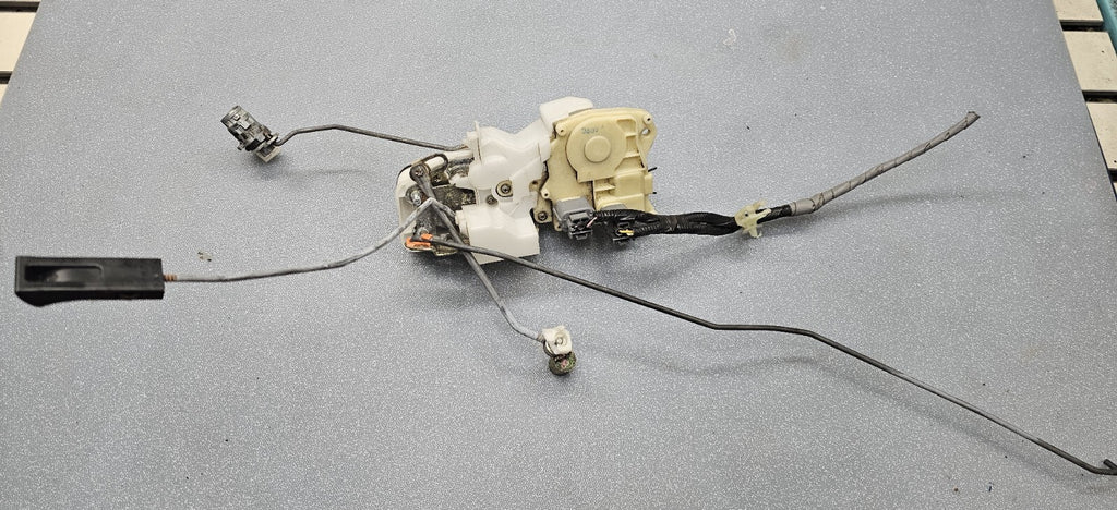 🔥2001 - 2006 Acura MDX FRONT driver DOOR LOCK LATCH OEM D43D17