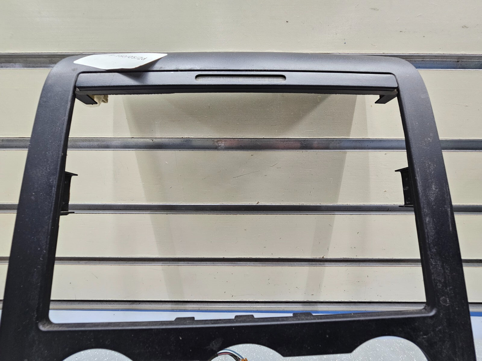 04-08 Ford F150 Lariat Climate Control Heater &Radio Bezel Dash Trim Black OEM