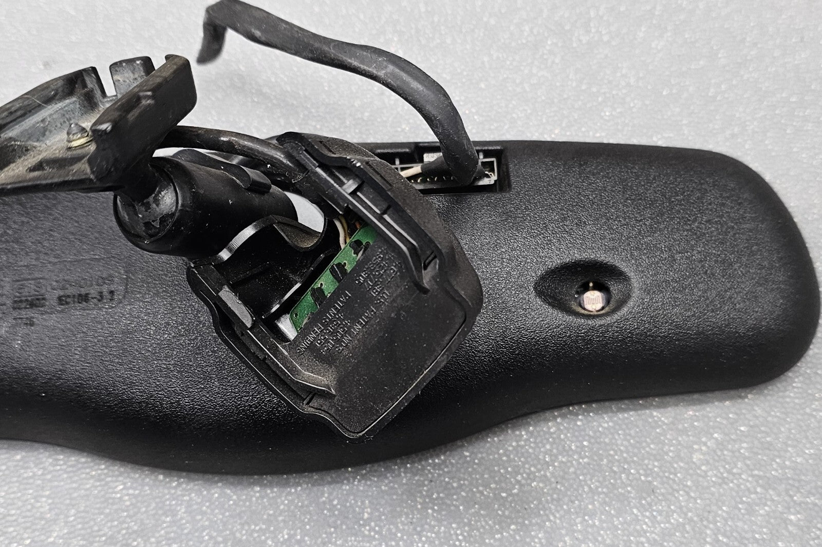 03-07 Saturn Ion 08-12 Colorado Canyon Windshield Auto Dimming Rear View Mirror