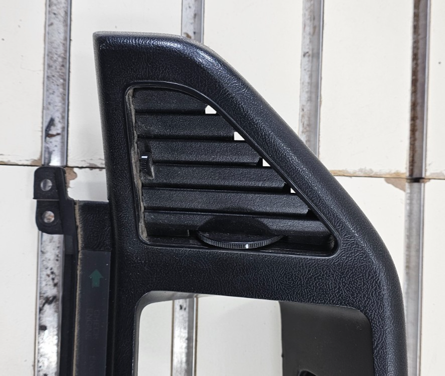 87-91 Ford F150 F250 BRONCO Dash Instrument CLUSTER Bezel Speedometer Black C11