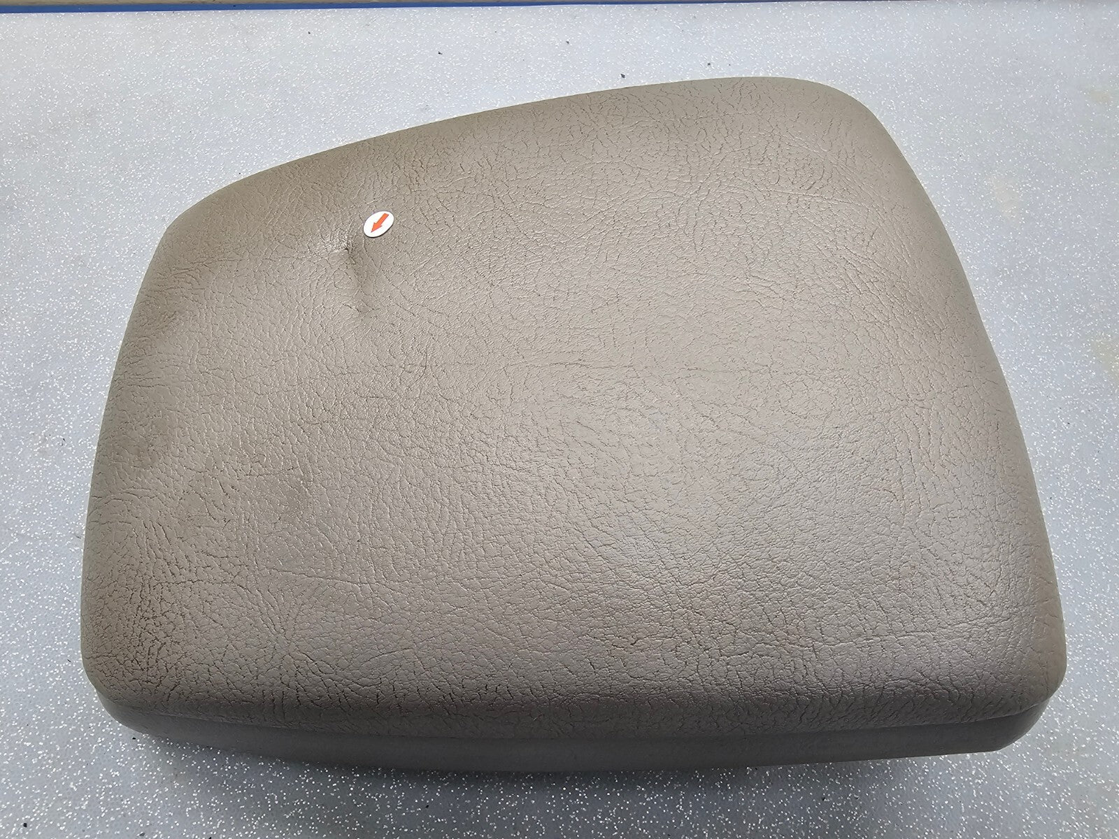 🔥04-09 Sorento Center Console Leather Armrest Lid Top Pad Storage Assembly Gray