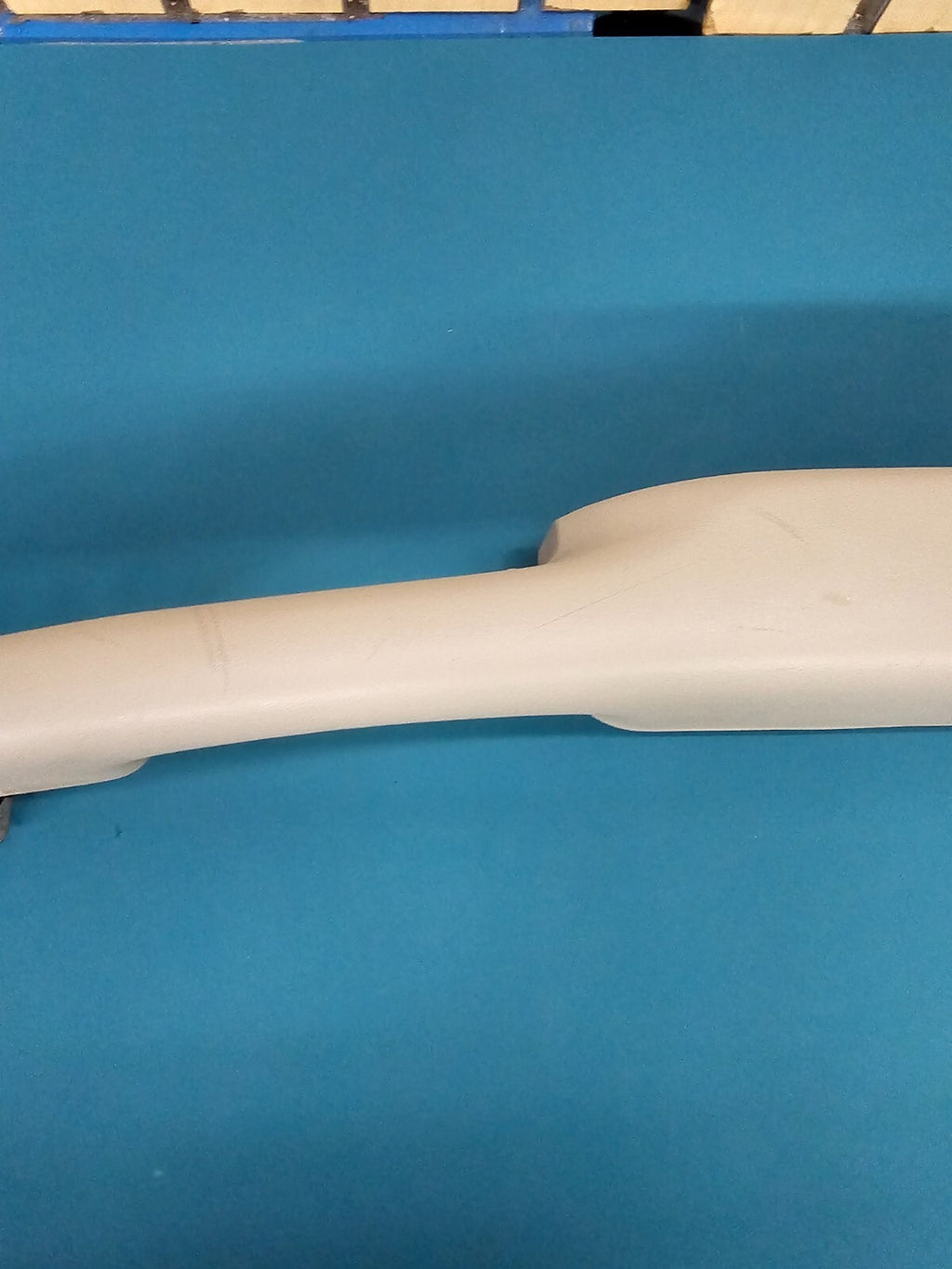 🔥99-06 Silverado SIERRA TAHOE Door Panel ARMREST Rear LEFT Handle LIGHT TAN H3