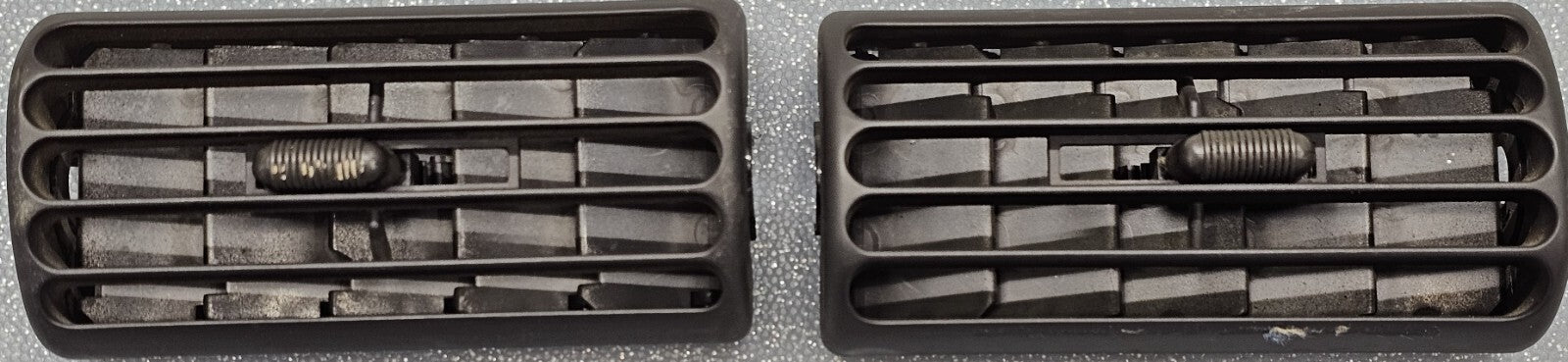 🔥97-02 Cherokee Wrangler Center Dash Driver Passenger Air Vent Conditioner PAIR