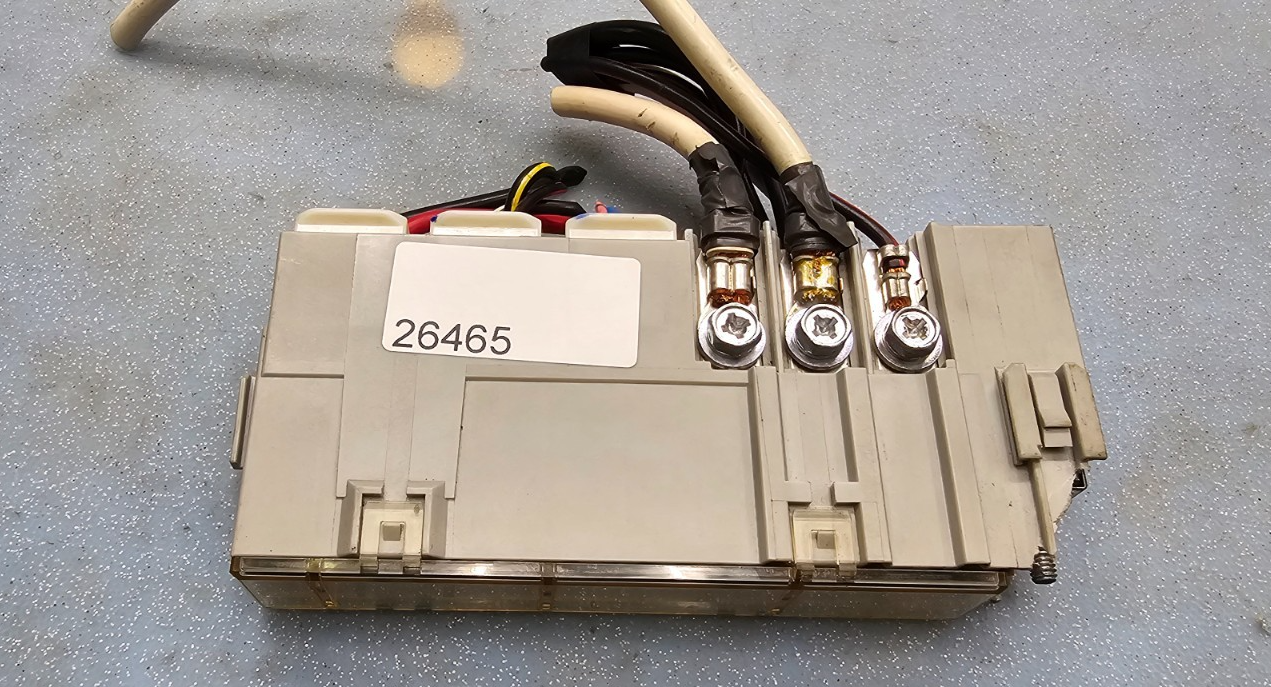 🔥04-10 Toyota Sienna Multi Main Fuse Fusible Link Block Assembly 140 AMP OEM