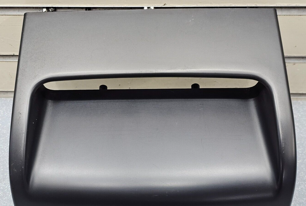 06-14 Kia Sedona Center Dash Radio Bezel Trim Panel Digital Clock Molding Black