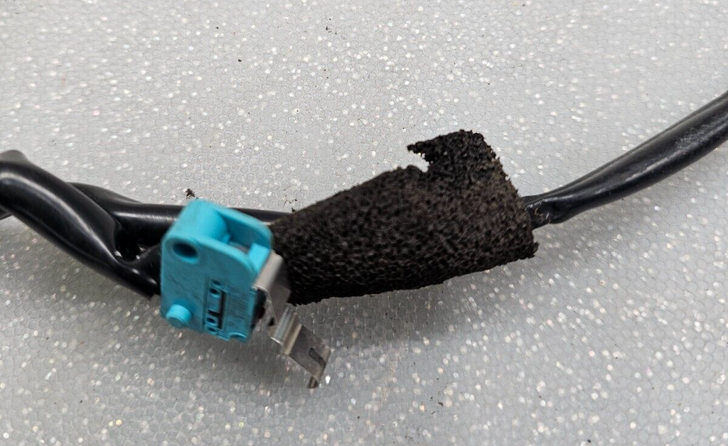 🔥2005-2010 Honda Odyssey Power Sliding Door Assembly Micro switch