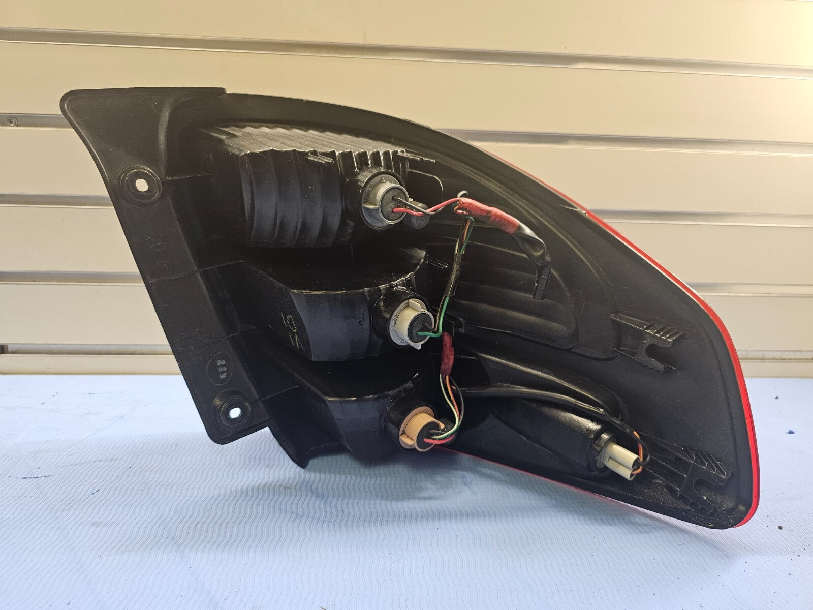 08-13 Suzuki SX4 Sedan Rear Right Passenger Tail Brake Stop Light Lamp Assembly