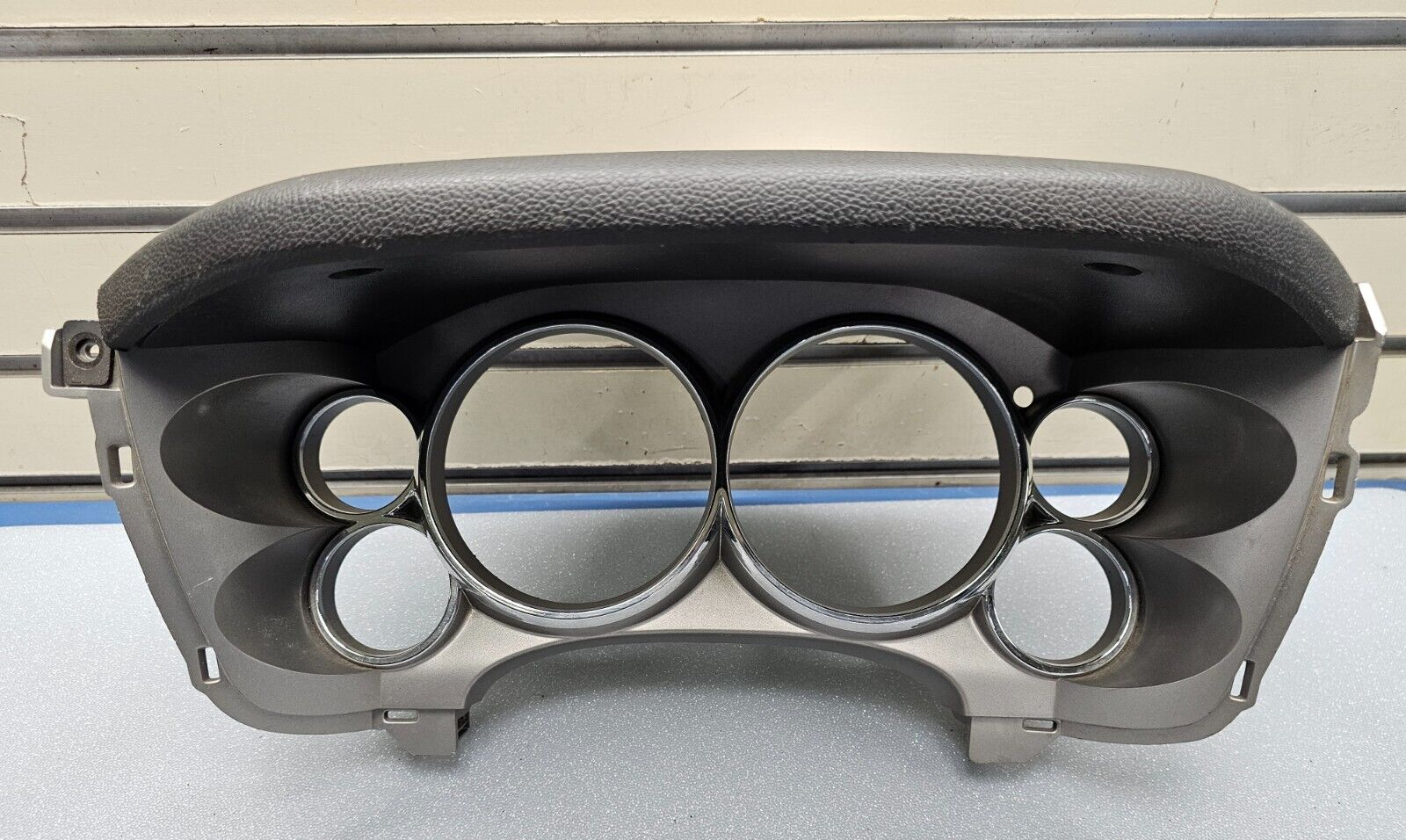 🔥07-13 SILVERADO SIERRA DASH SPEEDOMETER INSTRUMENT CLUSTER BEZEL SILVER C21