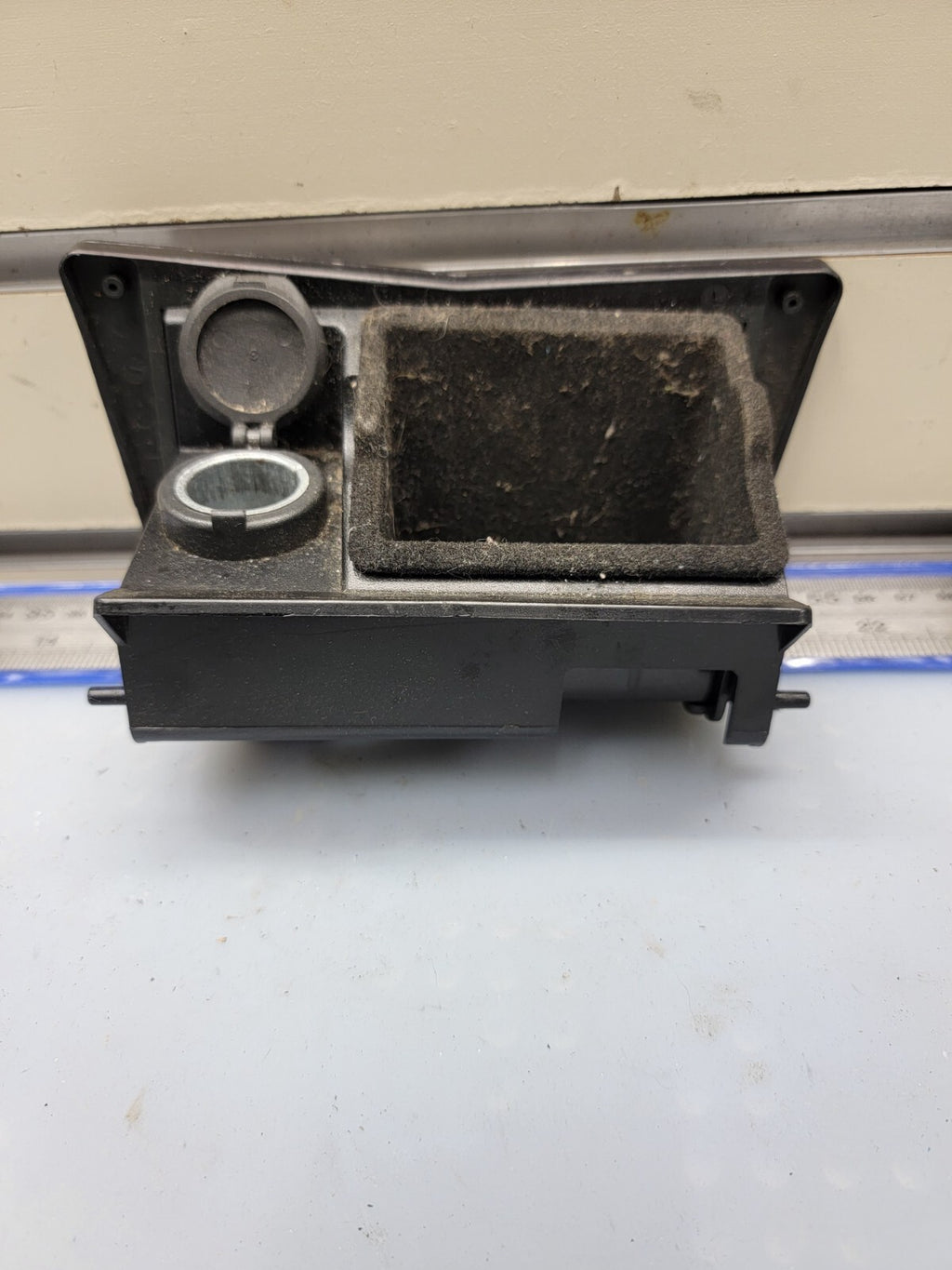 🔥2007 - 2009 Cadillac Srx Ashtray Lighter Tray Compartment Bin