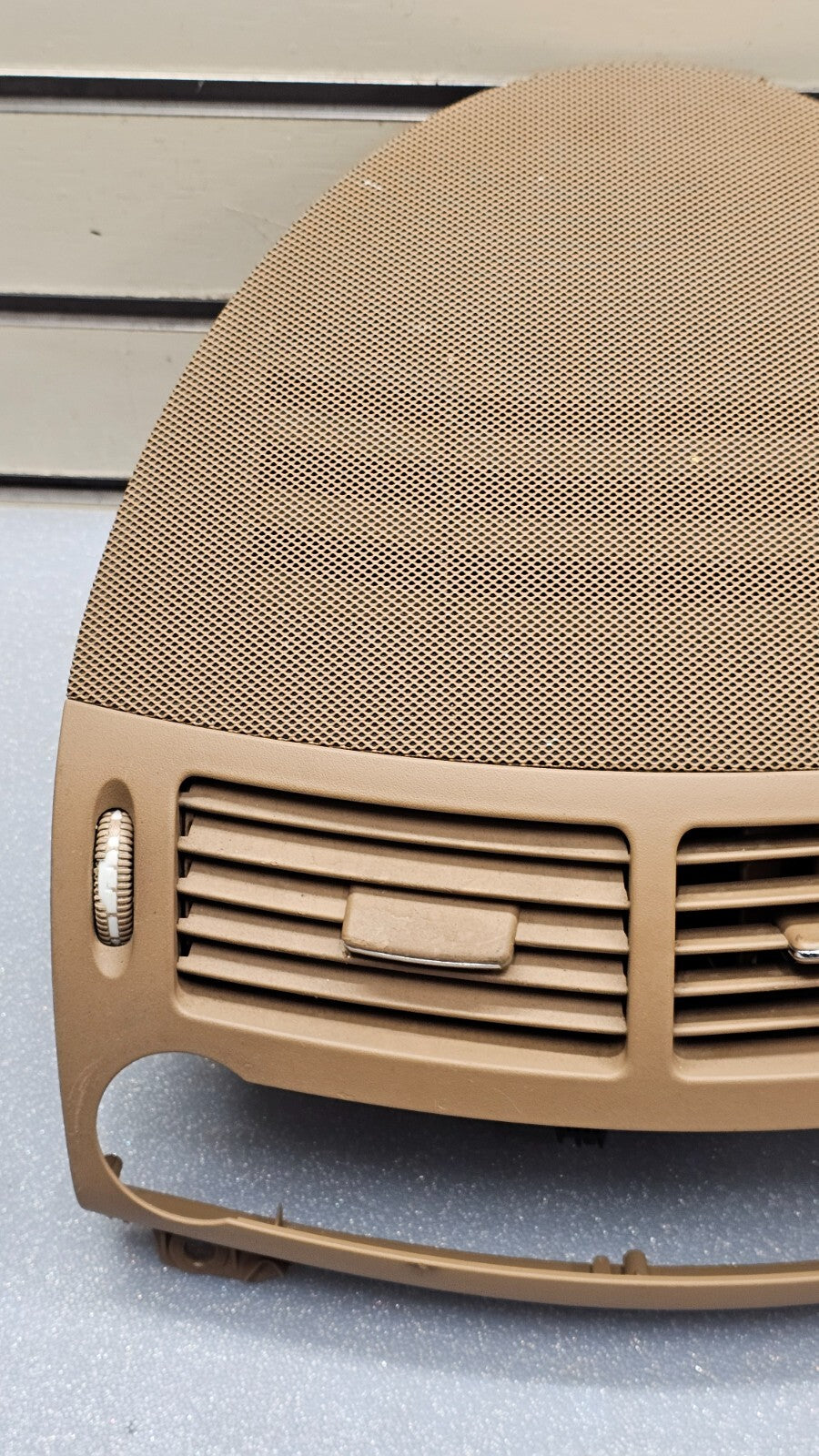 🔥07-09 Mercedes W211 E550 E320 Center Dash AC Heater Air Vent Speaker Cover Tan