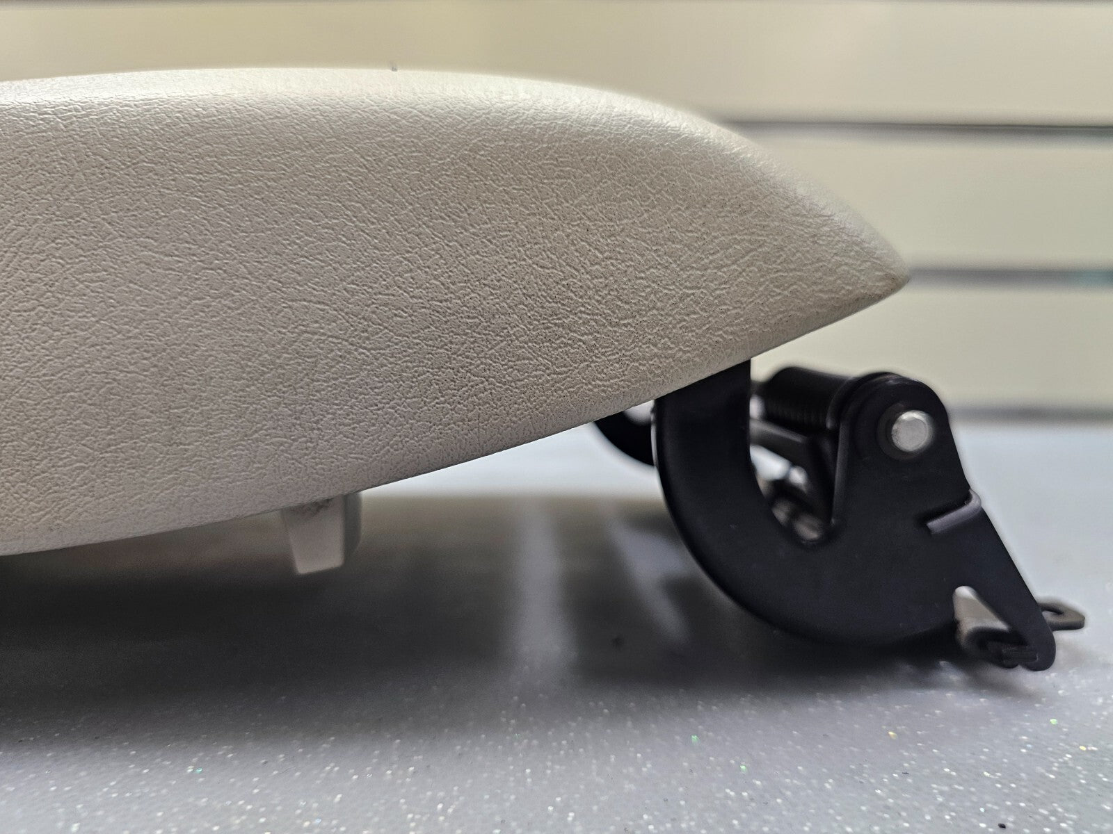 🔥07-11 TOYOTA CAMRY CENTER CONSOLE LID ARM REST COVER TOP PAD ASSEMBLY TAN OEM