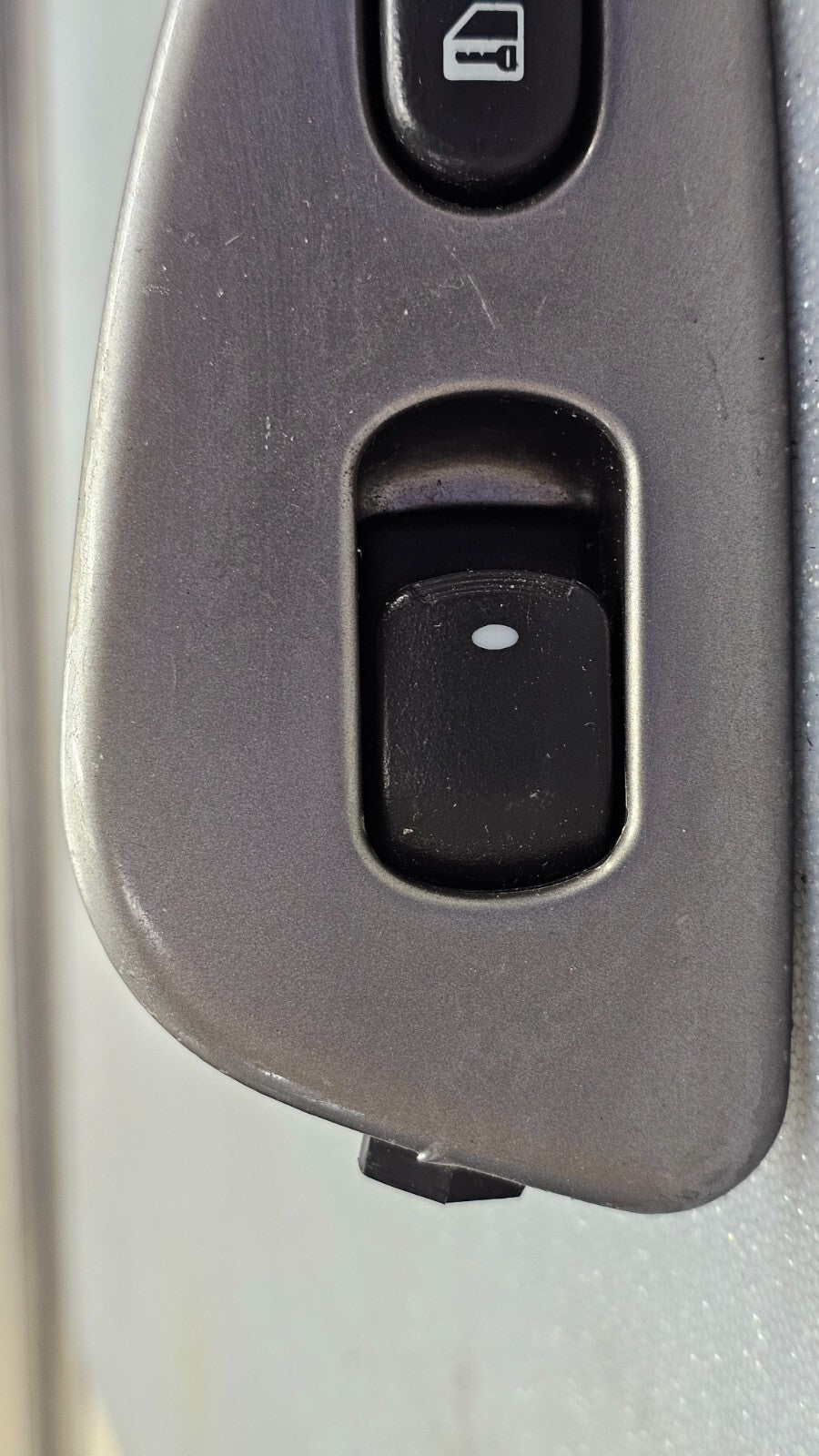 🔥04-07 Chevy Malibu Front Right Passenger Power Window Door Switch Lock Gray