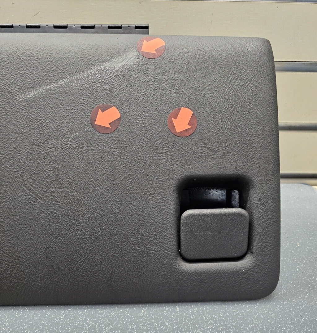 🔥99-06 SILVERADO SIERRA Dash GLOVE BOX Storage Compartment Assembly GRAY G3