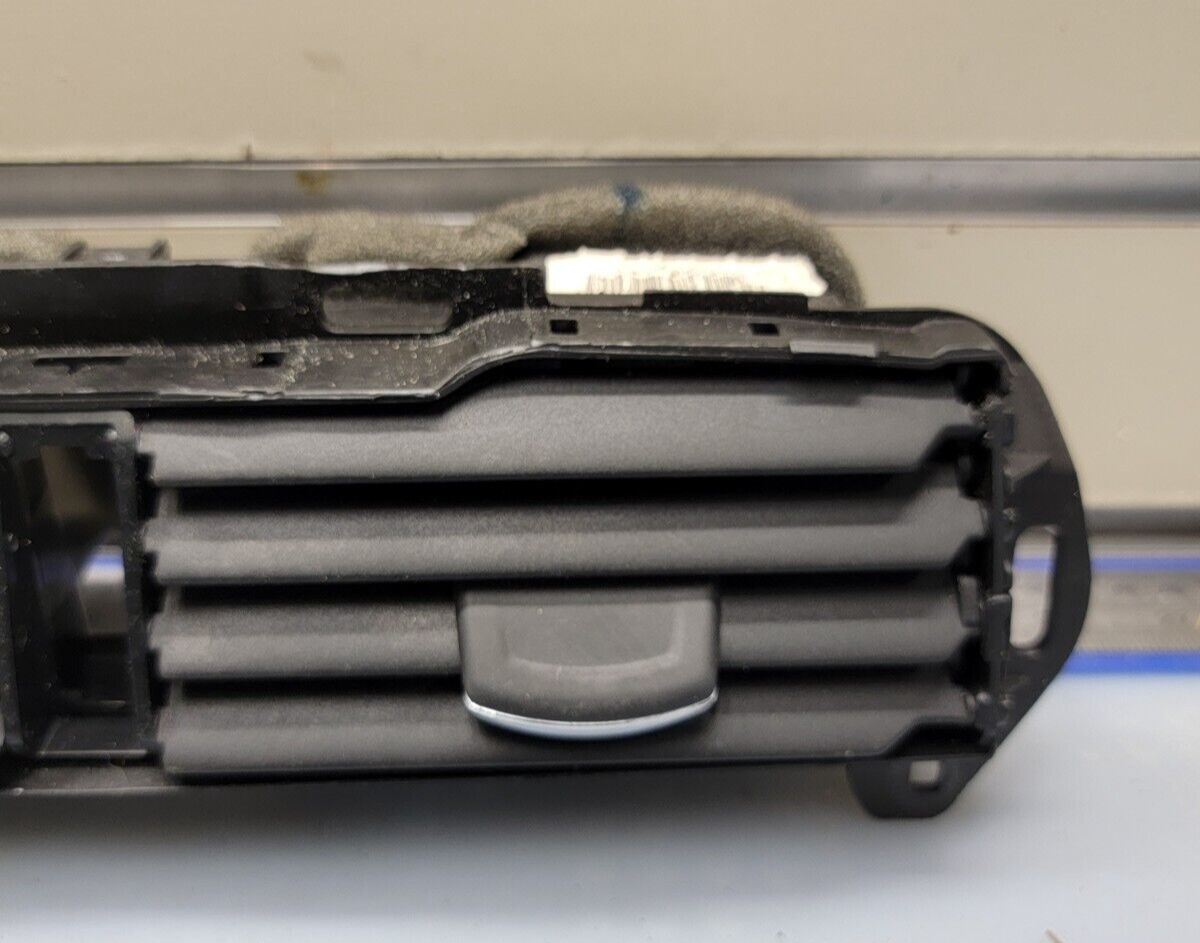 🔥13-20 FORD FUSION Ford Fusion Front Center Dash A/C Air Vent W/ Hazard OEM