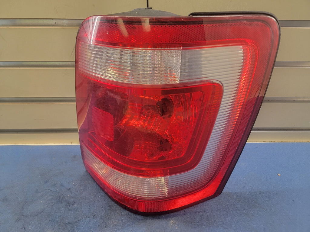 🔥08-12 Ford Escape Rear Right Passenger Side Tail Light Lamp Assembly chrome