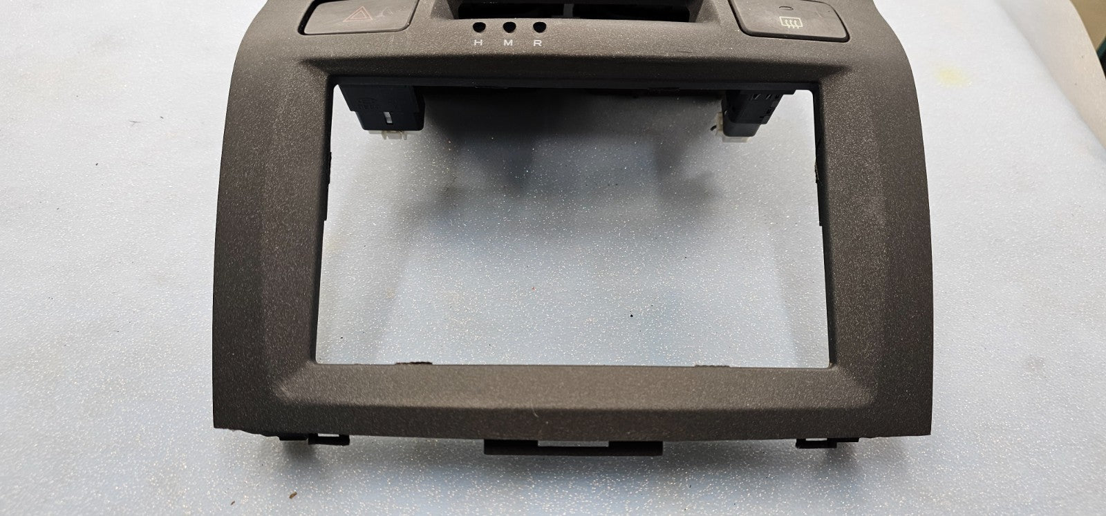 🔥01-06 HYUNDAI SANTA FE CENTER DASH VENT TRIM PANEL BEZEL BLACK OEM