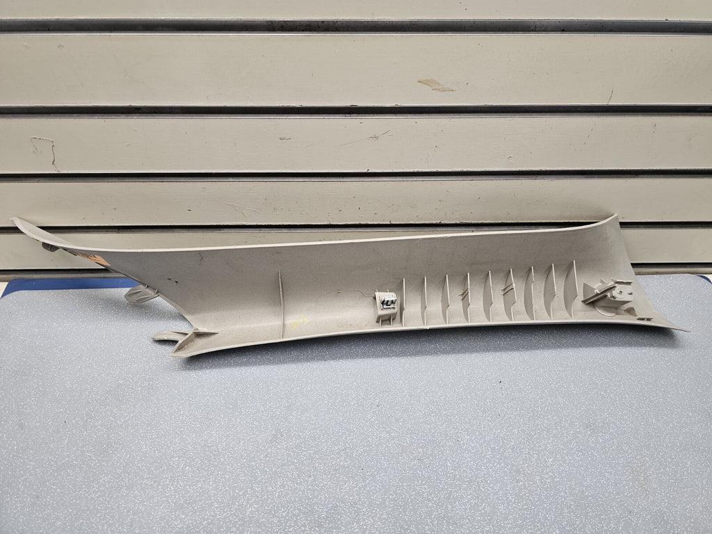🔥07-13 Silverado Sierra A Pillar Roof Molding LEFT Driver Light GRAY P2