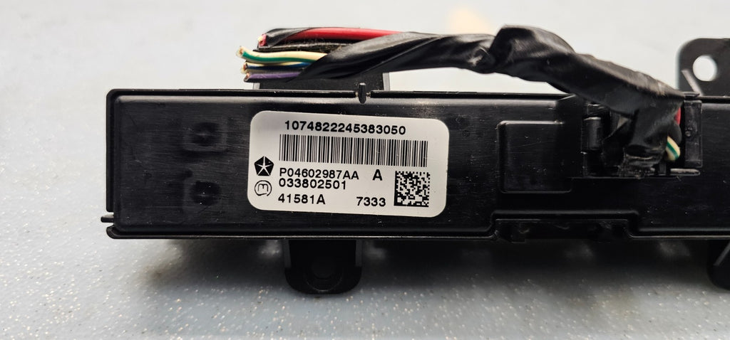 🔥08-09 Jeep Liberty Hazard Traction Control 4 Gang Switch Switch Panel Black