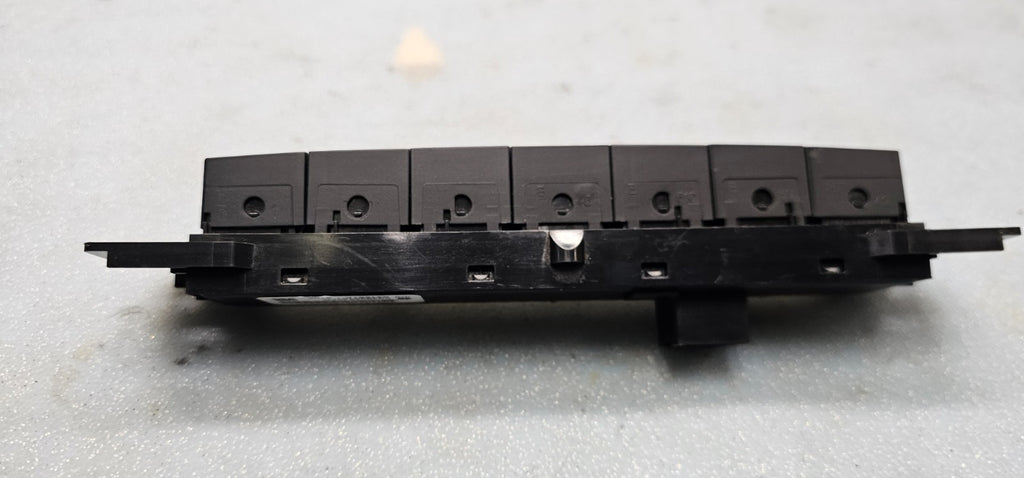 🔥08-10 Jeep Commander Grand Cherokee Dash Mounted Heated Seat Control Switch