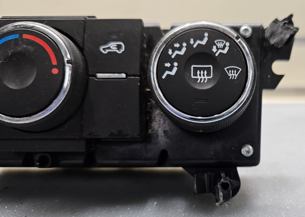 🔥07-09 CHEVY EQUINOX DASH CENTER AC HEATER CLIMATE TEMPERATURE CONTROL UNIT OEM