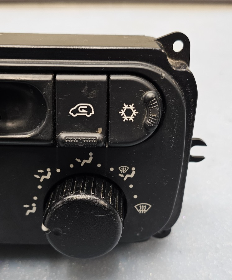04-07 Caravan Town Country Dash AC Climate Temperature Heater Control Black
