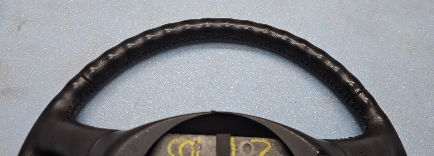🔥99-02 Silverado Tahoe Suburban Blazer SONOMA Steering Wheel Leather black