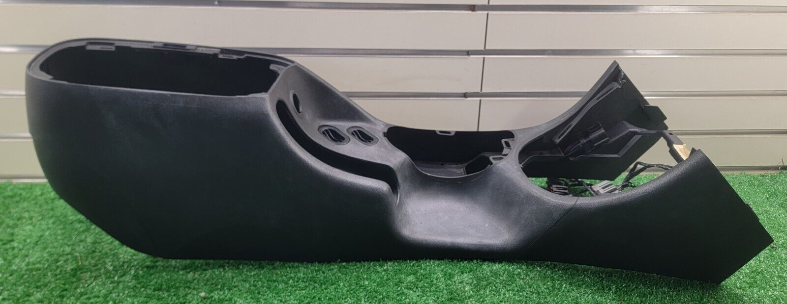 🔥99-04 Ford Mustang Center Console Assembly with Armrest and Storage Black