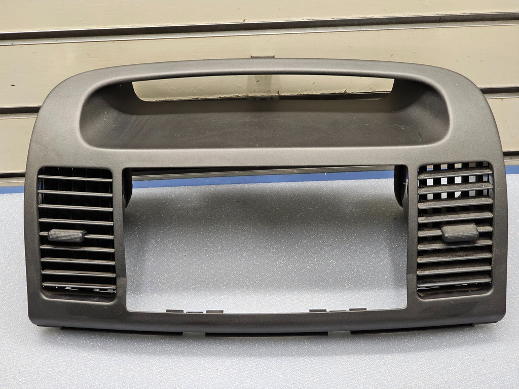 🔥02-06 CAMRY Center Dash AM FM RADIO STEREO BEZEL Trim Panel Assembly DK Gray