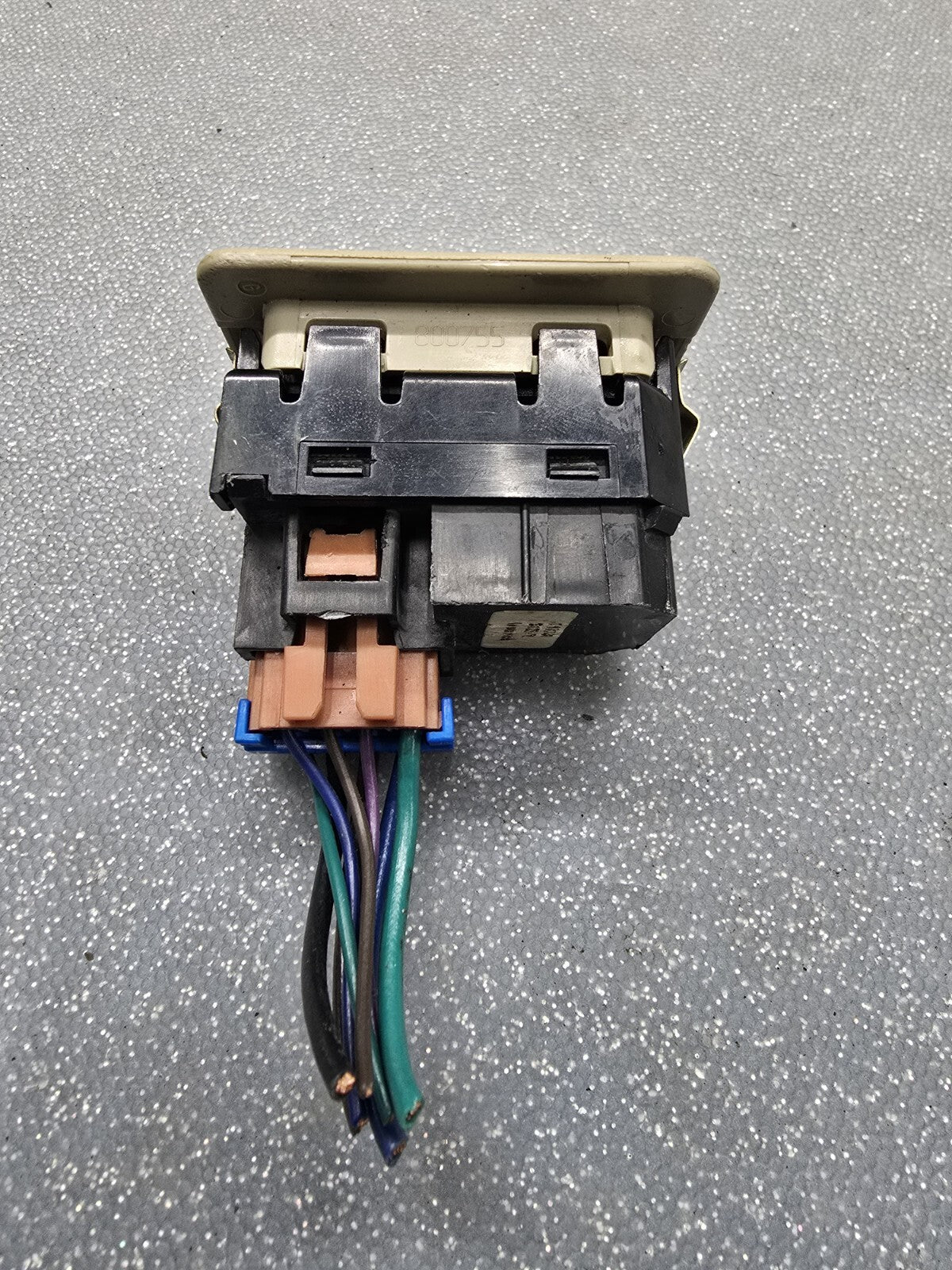 99-02 Chevy Silverado SIERRA Power Window Switch REAR Left or Right Side TAN WS3