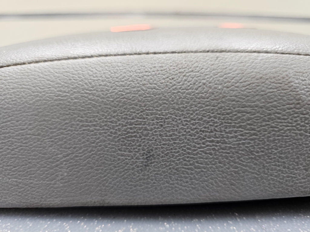 🔥07-12 Hyundai Santa Fe Center Console Arm Rest Cover Lid Top Pad Assembly Gray