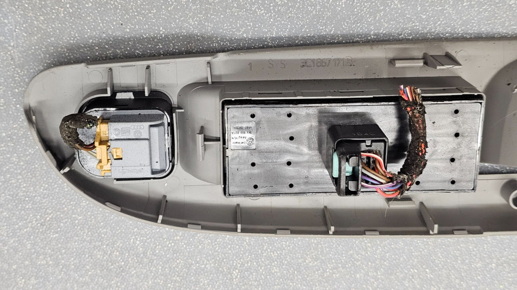 06-10 Passat Golf Jetta Rabbit Left Driver Door Master Power Window Switch Tan