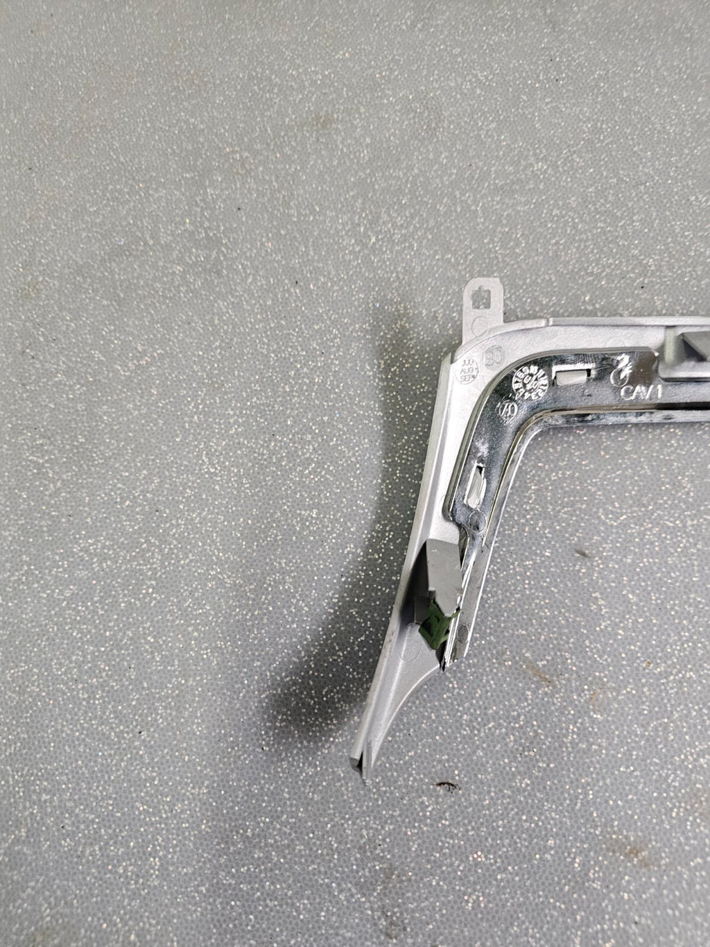 🔥08-12 Chevy MALIBU Center Dash Radio Bezel Panel UPPER A/C Vent Trim SILVER B8