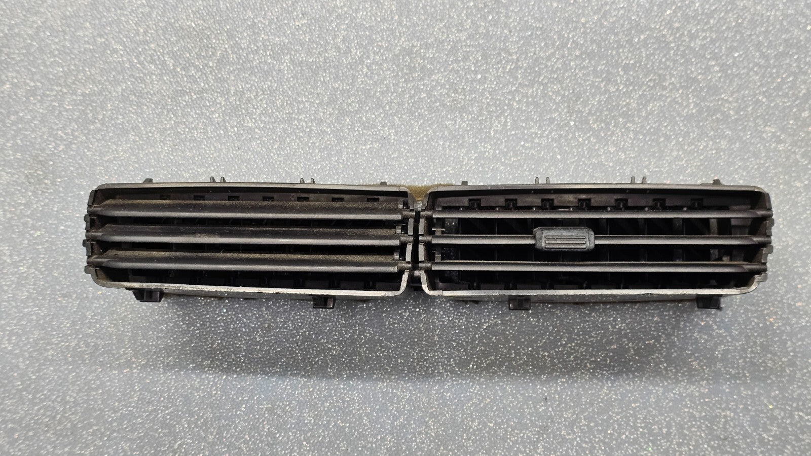 🔥08-11 Ford Focus Front Upper Center Dash Dual Air Vent Bezel Trim Panel Black