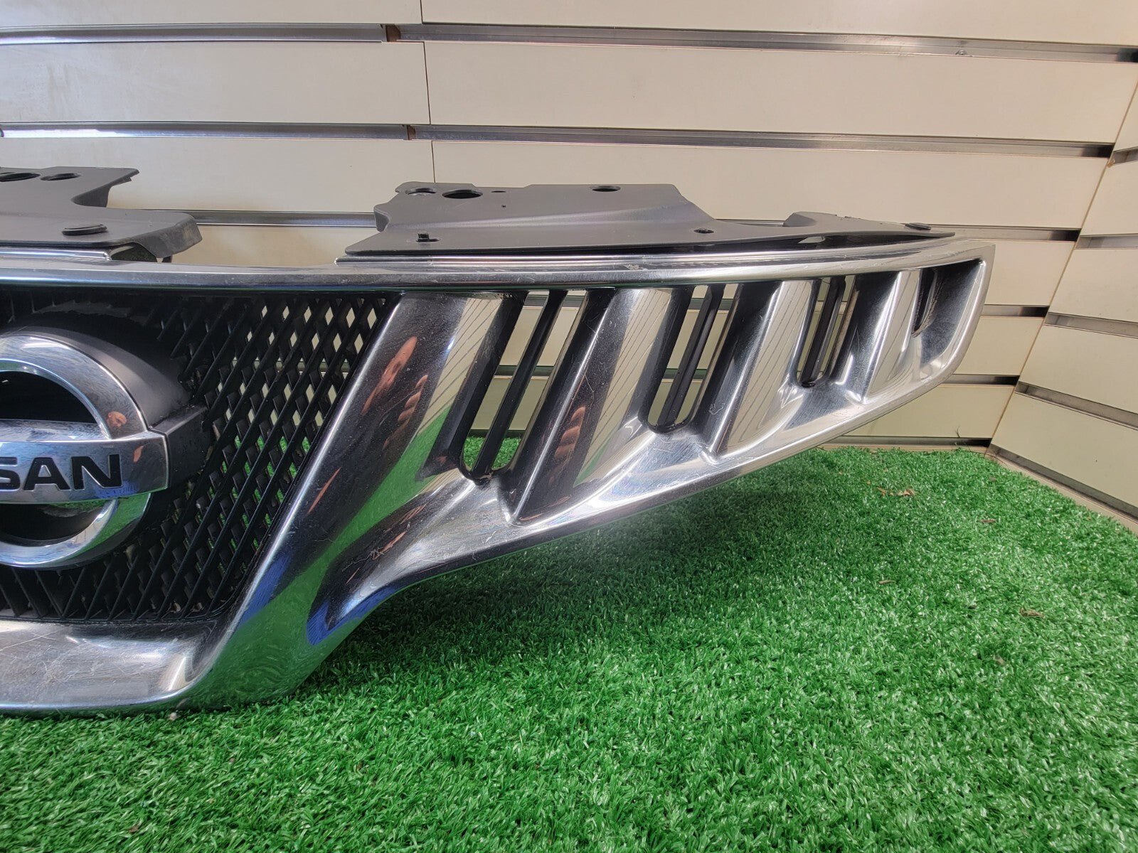 🔥09-10 NISSAN MURANO FRONT CHROME GRILLE WITH EMBLEM FACTORY Assembly OEM