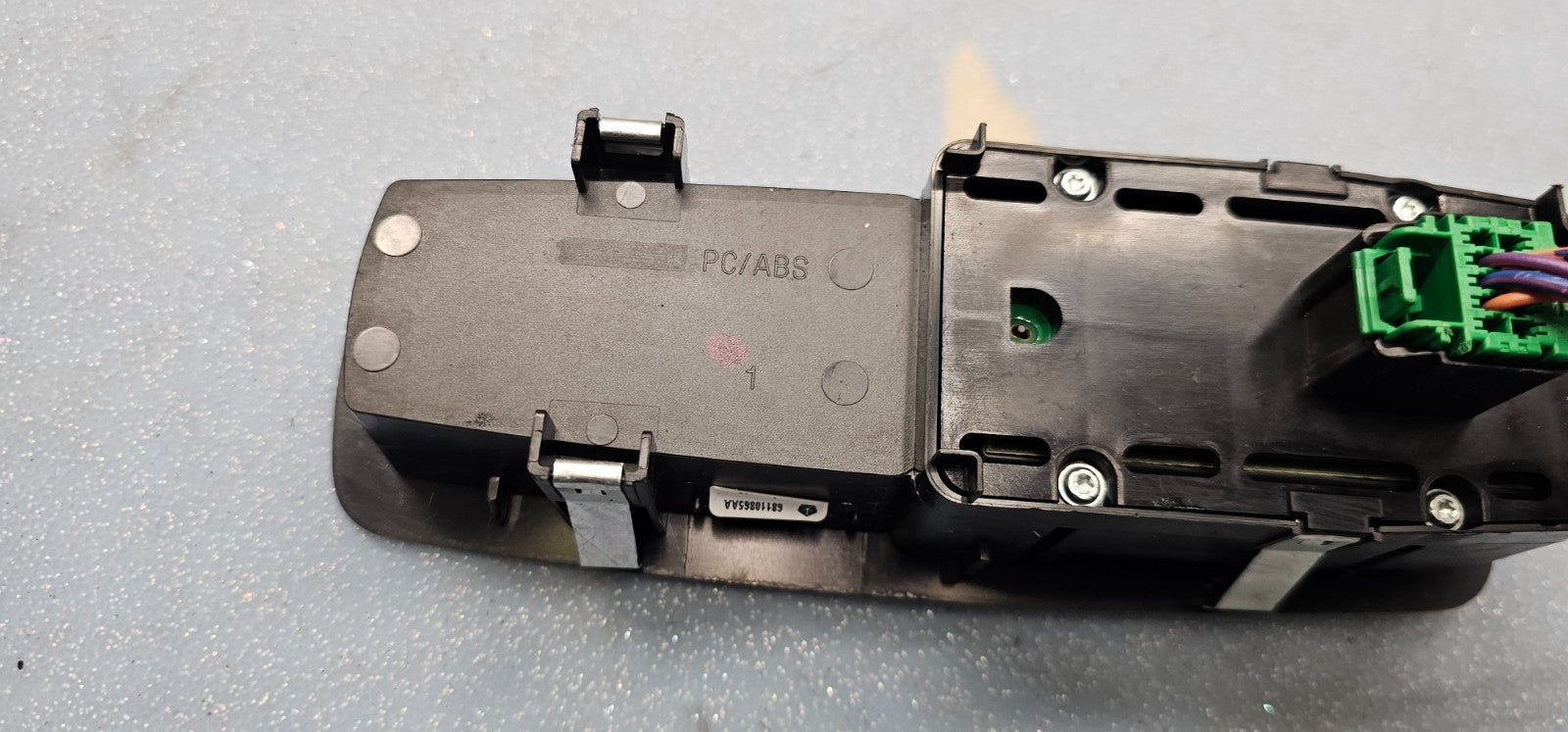 🔥08-11 Grand Caravan Nitro Journey Ram T&C Right Passenger Window Switch BLACK
