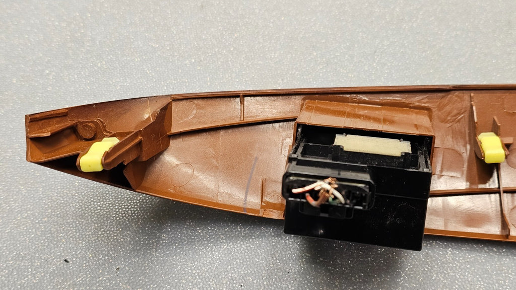 🔥04-10 Toyota Sienna Dash Hazard Defrost Light Door Switch Trim Bezel Wood