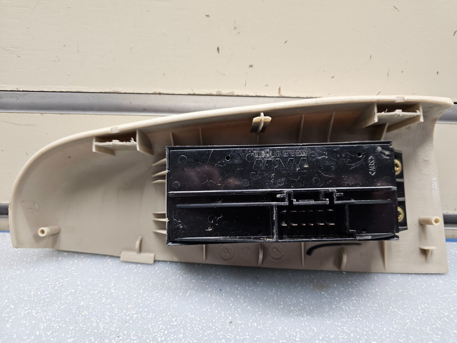 🔥99-02 Silverado SIERRA Front RIGHT Passenger Power Window Switch Lock Tan WS3