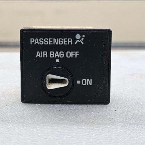 🔥99-02 CHEVY SILVERADO 1500 Sierra Tahoe PASSENGERS A BAG on off Key Switch