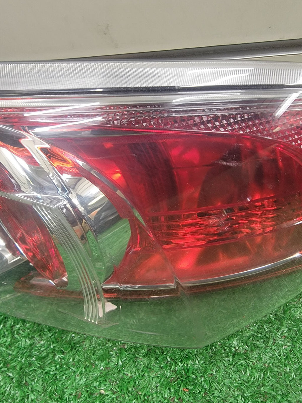 🔥10-13 Mazda 3 Hatchback Tail Light Halogen Driver Side Outer Clear/Red w/Bulbs