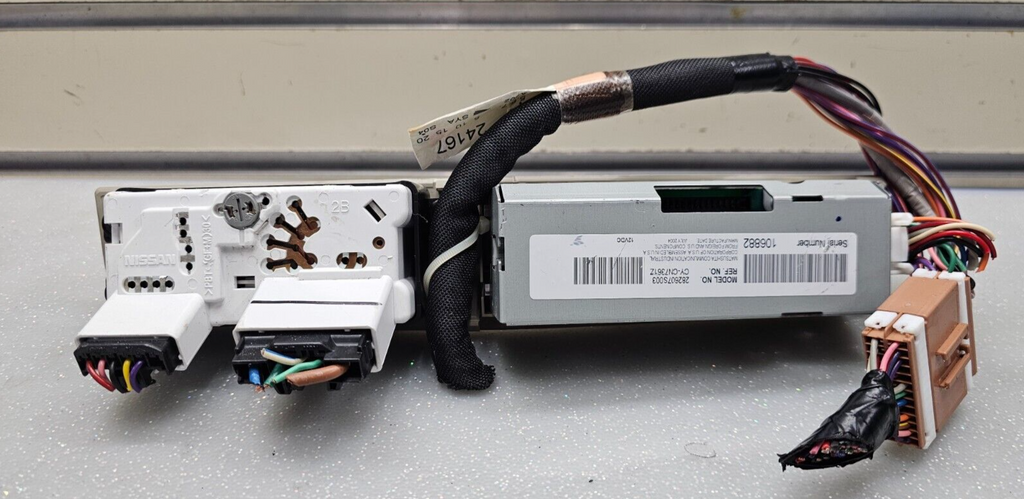 🔥2004 - 2007 INFINITI QX56 Rear Audio Radio Control Panel