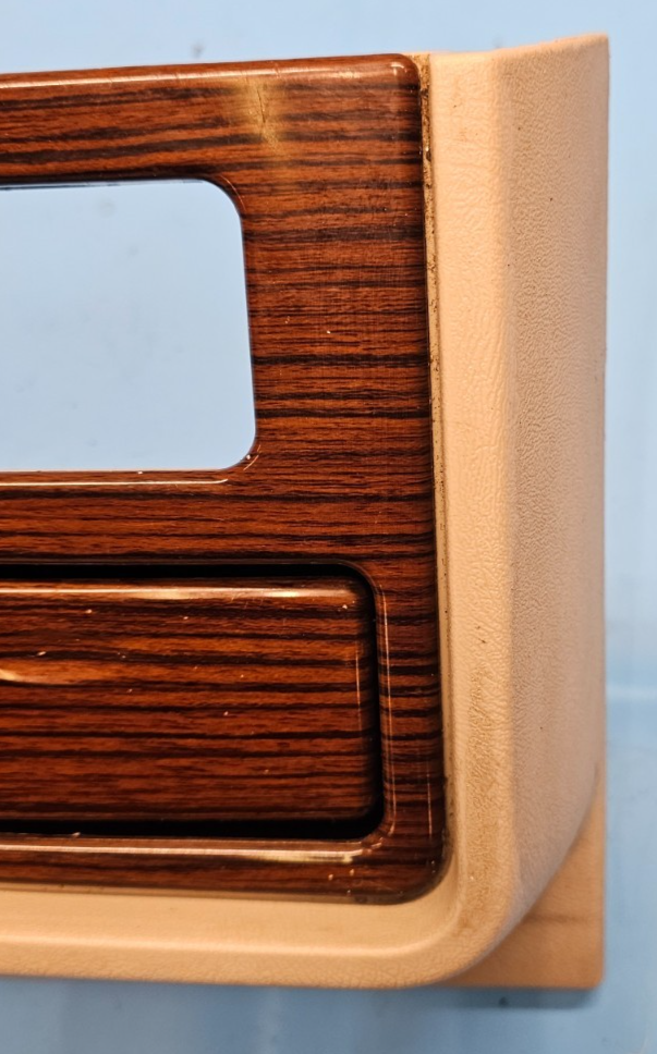 🔥03-06 Escalade Dash AM FM Radio Bezel Trim Instrument Panel Assembly Wood/Tan