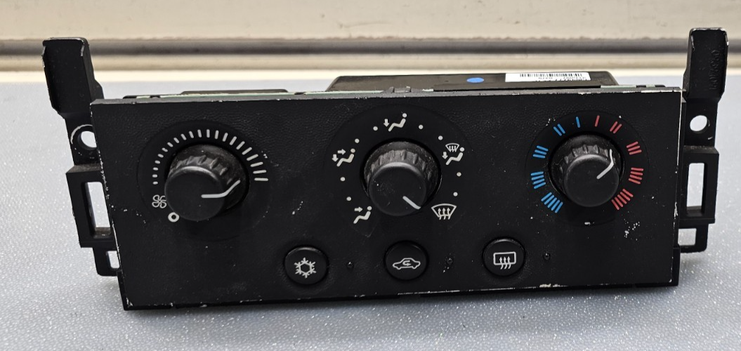 🔥04-08 Grand Prix Dash AC Heater Climate Control Module Panel Temperature